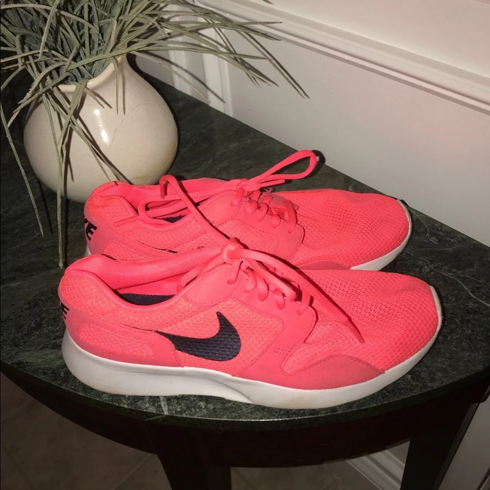 Womens Nike Sneakers